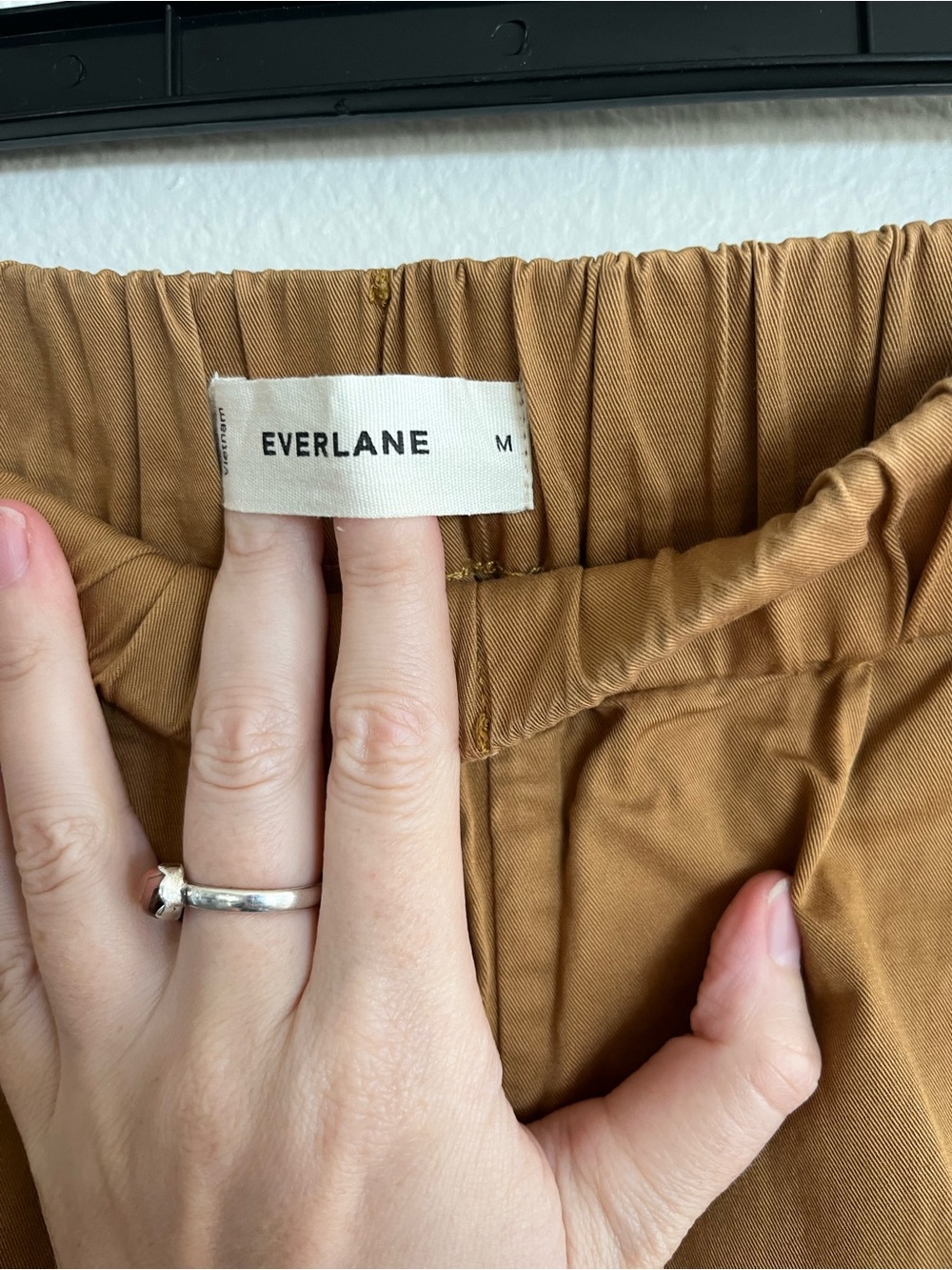 Everlane Easy Shorts - Picture 2 of 2